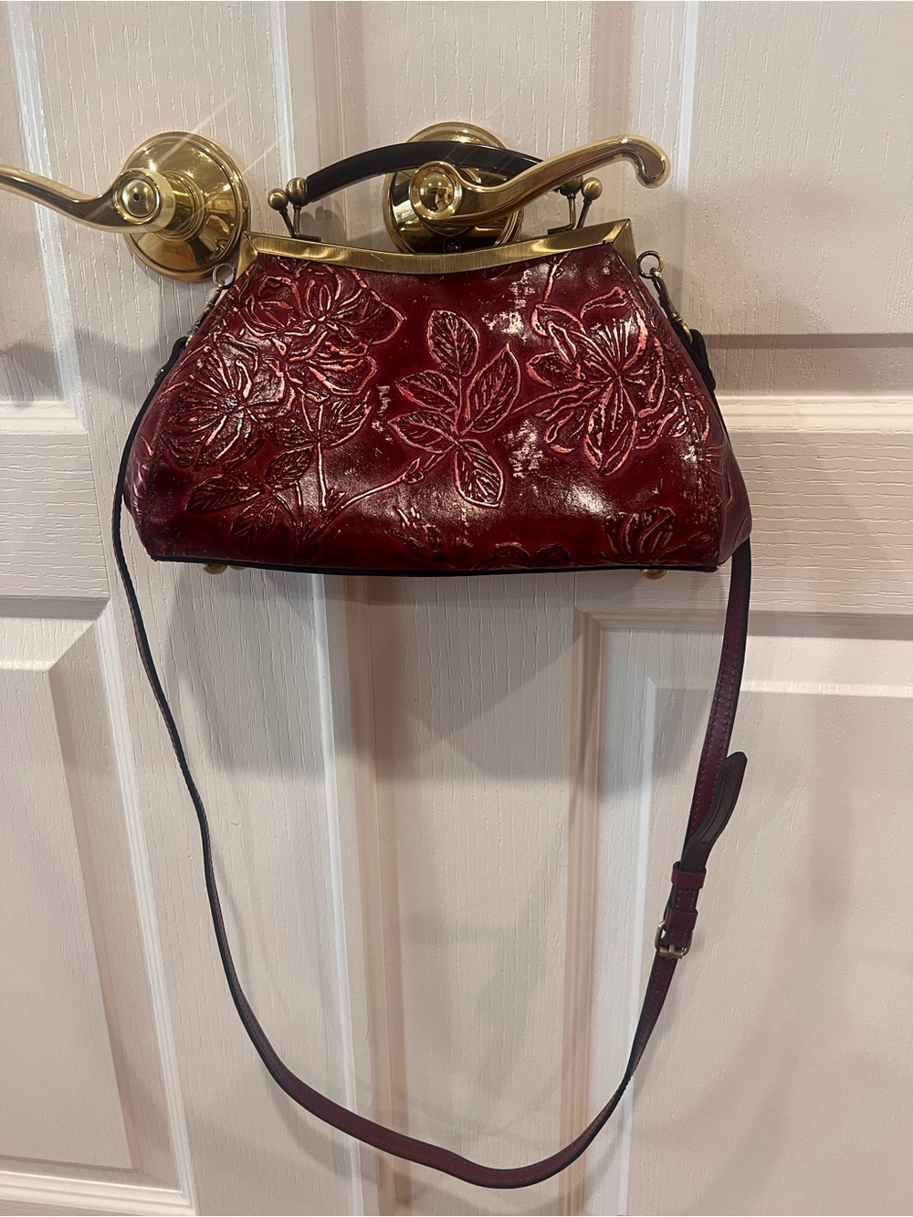 Patricia Nash Red Floral Embossed Leather Satchel with Brass Frame - Picture 4 of 5